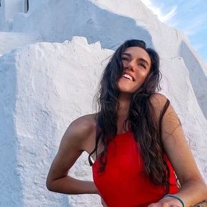 Meet your Posher, Hailey